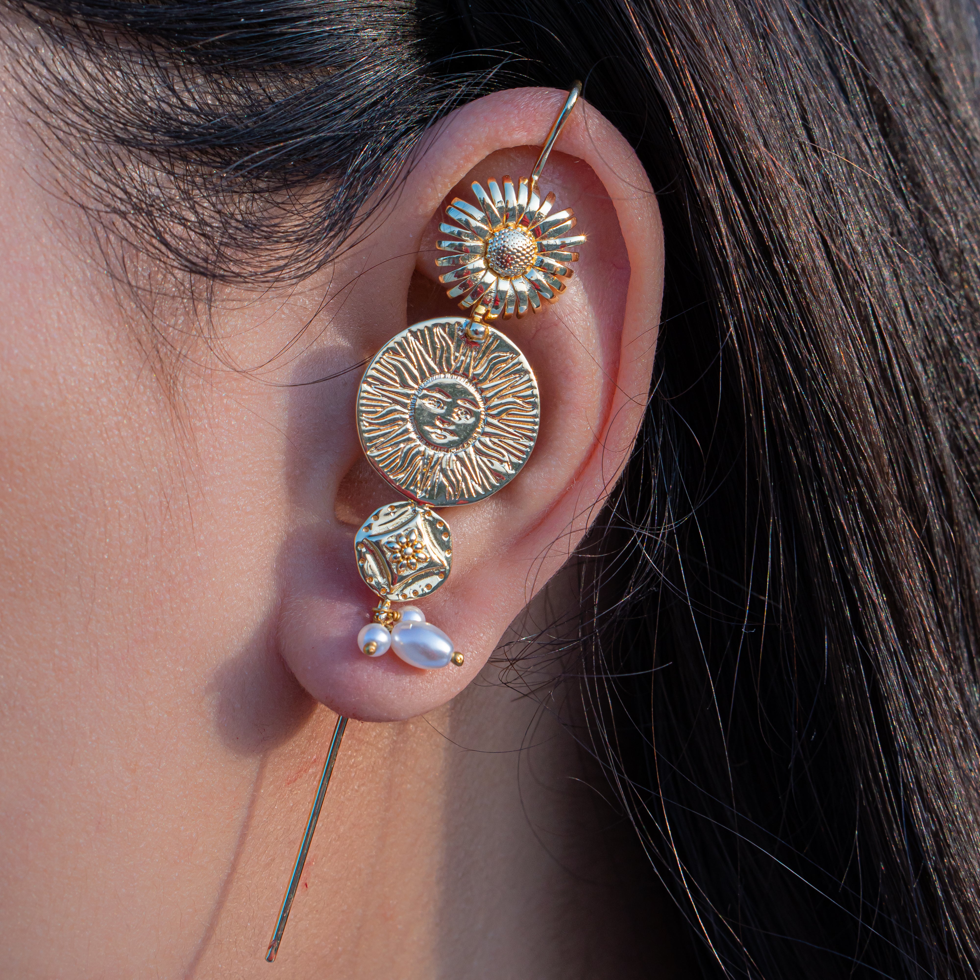 Golden radiance earcuffs